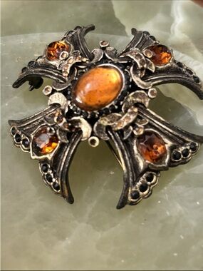 Vintage Glass Cabochon MALTESE Cross Antiqued Silver Tone Brooch
